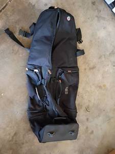 lot 3536 image: Traveling Golf Club Bag
