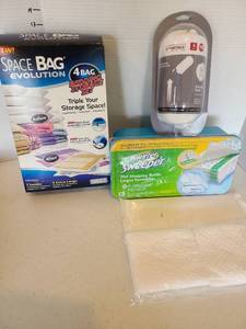 lot 3600 image: Space bags and Swiffer refills