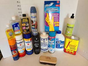 lot 3601 image: Household cleaning products.