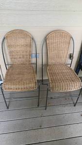 lot 4001 image: Wicker Chairs with Metal Frame Set of 2 34X16