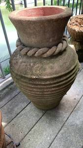 lot 4011 image: Large Terracotta Garden Planter with Rope Detail 24X10