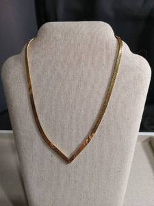 lot 5957 image: Gold Tone Herringbone Chain Necklace