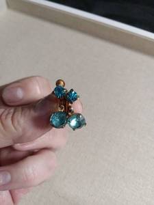lot 5966 image: Gold Tone Blue Crystal Drop Earrings with Screw Back Mechanism