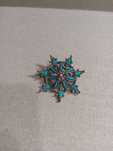 lot 50258 image: Turquoise and Silver Star Brooch Pin