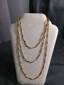 lot 50274 image: Gold Tone Twisted Chain Necklace Set