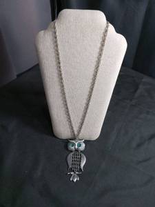 lot 50278 image: Silver Owl Pendant Necklace with Green Eyes