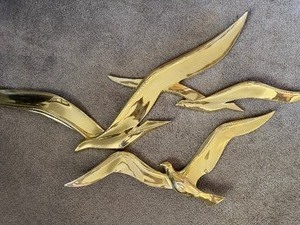 lot 238 image: MCM Flying Birds (Plastic)