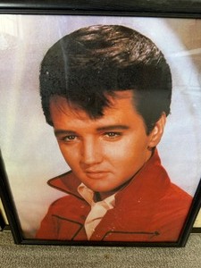 lot 240 image: Elvis in a Frame