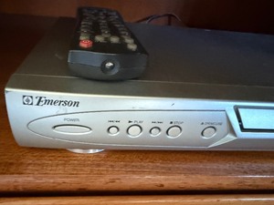lot 251 image: Emerson DVD Player w Remote