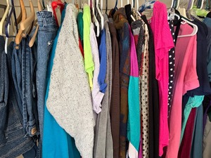 lot 26 image: Closet of Clothes All on Hangers - Various StylesStylesBrands - PLEASE SEE PICTURES FOR VARIETY