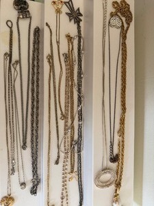 lot 39 image: Jewelry - Necklaces, Some w Pendants
