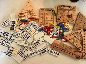lot 67 image: Dominos and Wood Games