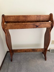 lot 79 image: Wood Quilt Rack