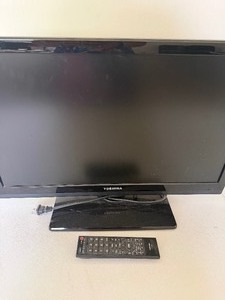 lot 88 image: Toshiba 24 TV w Remote