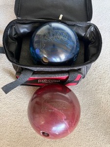 lot 110 image: Bowling Balls, Bag