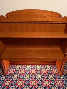 lot 501 image: Hutch Top w Light