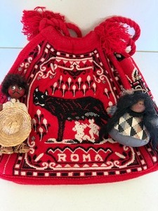lot 304 image: Cloth Travel Bag and Southwestern Dolls