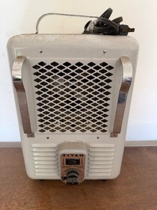 lot 404 image: Titan Heater