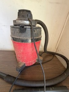 lot 526 image: Shop Vac