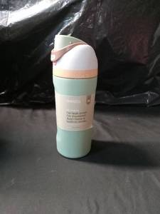 lot 5286 image: Owala FreeSip Insulated Water Bottle 16oz - Retail $25