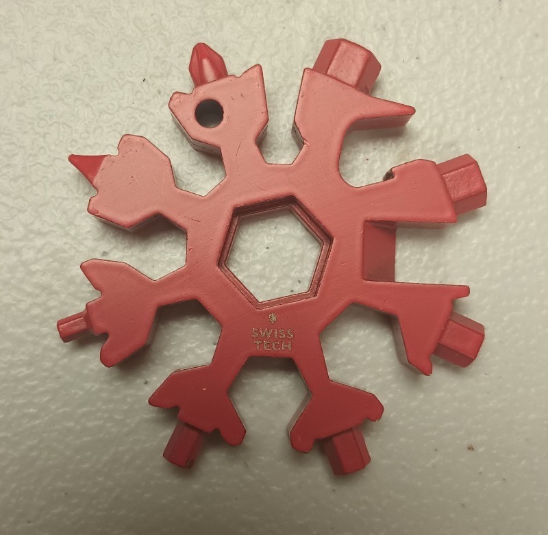 lot 111 image: Swiss Tech 18-in-1 Snowflake Multi-Tool Red 2 Piece Set