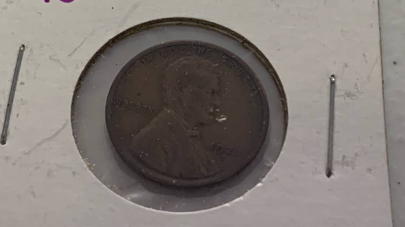 lot 16 image: 1923-S Lincoln Wheat Penny One Cent Coin
