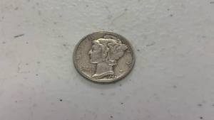 lot 8 image: 1944 Mercury Silver Dime Coin 90% Silver