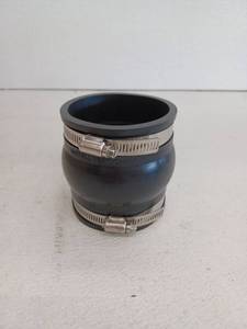 lot 67634 image: Nds Xj3 Flexible Coupling 3in Expansion Joint X, 24 Pack