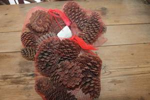 lot 1253 image: 3 Bags of Pine Cones