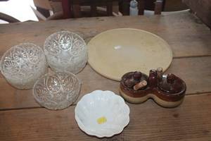 lot 1266 image: Vtg. Cut Glass Berry Bowls and More