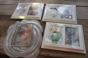 lot 1271 image: NIP Picture Frames & Glass Frame