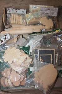 lot 1282 image: NIP Wood Craft Pieces and More