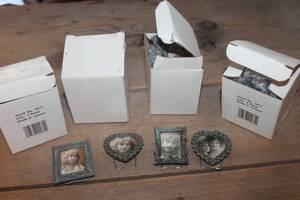 lot 1320 image: 4 Boxes of NIP Mini Metal Picture Frames