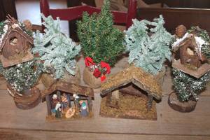 lot 1327 image: Christmas Nativity and More