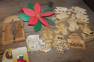 lot 1334 image: Wooden Christmas Craft Items