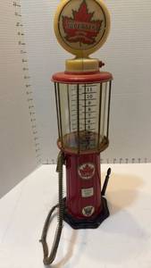 lot 1006 image: Vintage Supertest gas pump 21 inches tall
