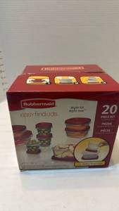 lot 1059 image: Rubbermaid 20 pc set new in box