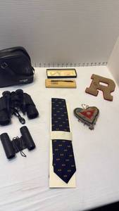lot 1072 image: Tasco Binoculars, tie, Cross Pen and more