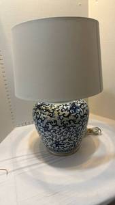 lot 1091 image: Siren blue and white table lamp 24 inches tall