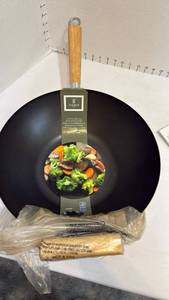 lot 1141 image: Gibson non stick fusion wok new in pkg