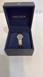 lot 1146 image: Nautica womens watch