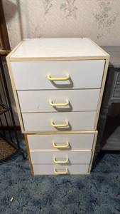 lot 1208 image: 2 three drawer cabinets each 15x15x15