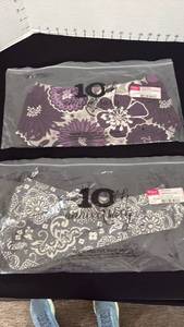 lot 1318 image: Thirty One bags fitted purse skirts new in pkg