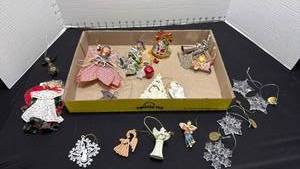lot 1375 image: Snowflakes and angel ornaments