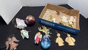 lot 1377 image: Angel ornaments and ornament