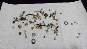 lot 1388 image: Earrings most have match