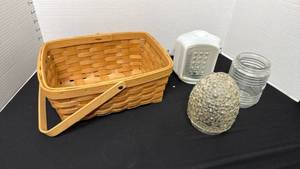 lot 1424 image: Basket with porch light covers