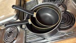 lot 1467 image: Cook pans