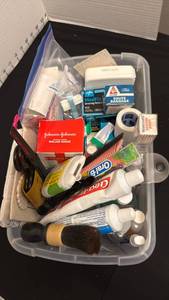 lot 1952 image: Dental and gauze bandages
