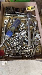 lot 3034 image: Sockets, drill bits and impact wrench
